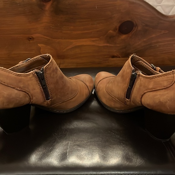 Born booties - Picture 3 of 9